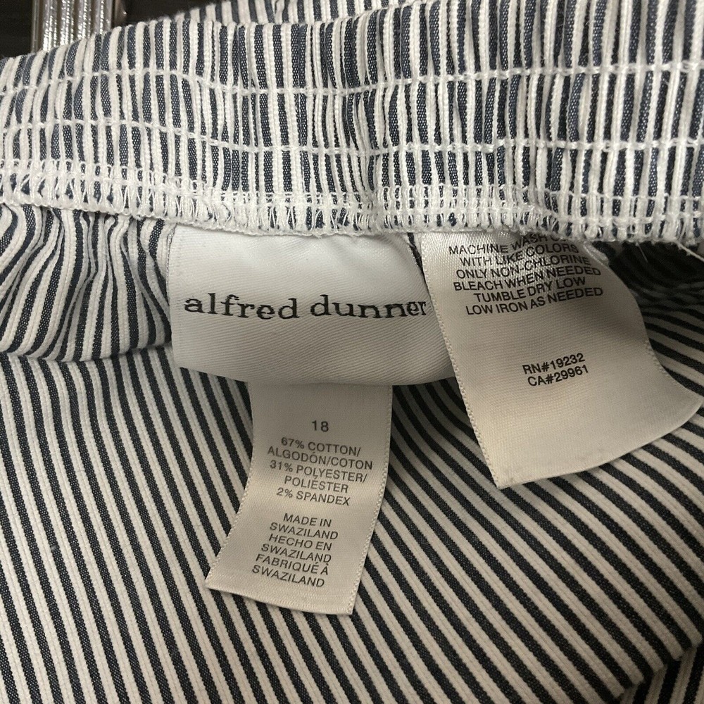 Alfred Dunner Woman's Gray & White Striped Pants W/Pockets Pull On Style Size 18 - Picture 8 of 11